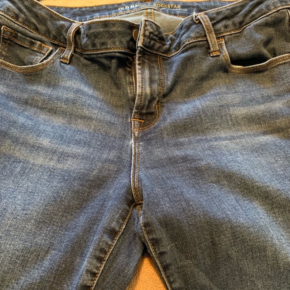 Old Navy Rockstar ankle jeans - Picture 2 of 6